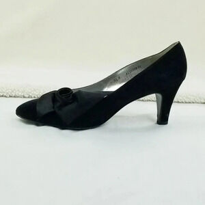 Bally Dagmar size 5.5B Women's Black Suede Satin Bow Accent Slip On Kitten Heels